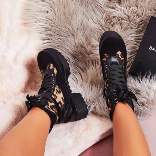 CAPE ROBBIN CHASE Women's Lace Up Combat Booties